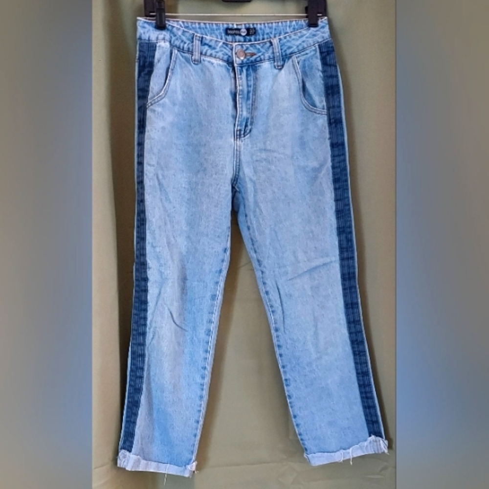 Boohoo Blue Mid-Rise Cropped Ankle Jeans